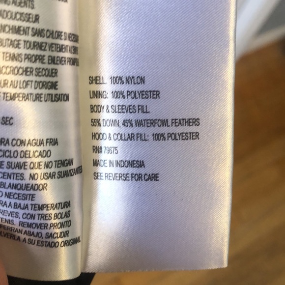 Michael Kors Women’s Quilted Vest Like New - Picture 7 of 9